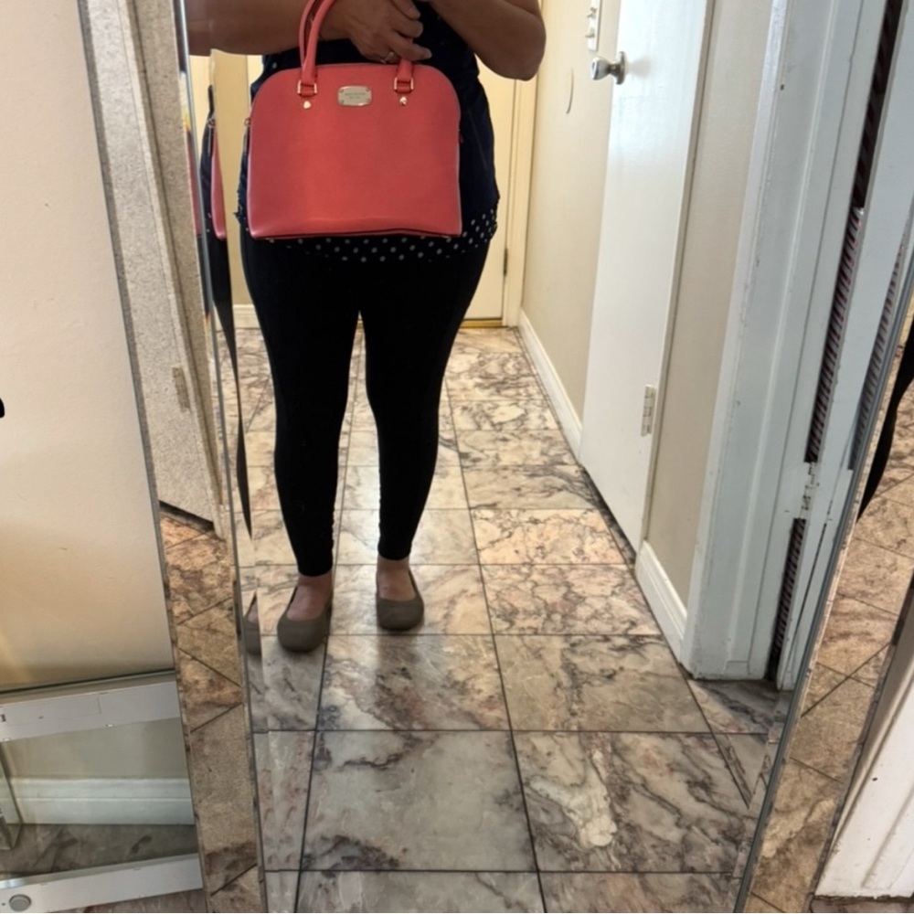 đź’•Michael kors pink bagđź’• - Picture 7 of 9